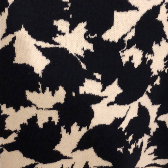 CeCe pattern knit sweater - Picture 3 of 3